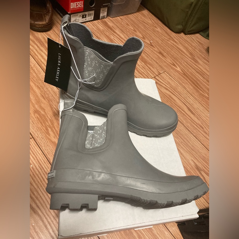 New rain boots